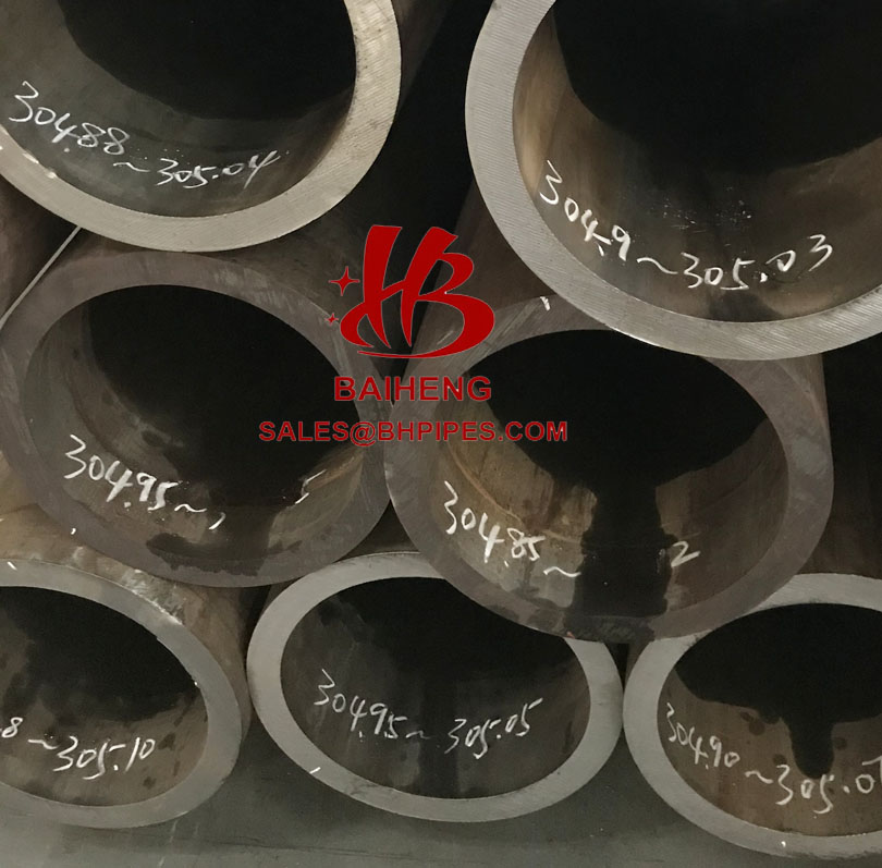 370x305 ST52 E355 seamless cold drawn tube hydraulic pipe pre honed tube